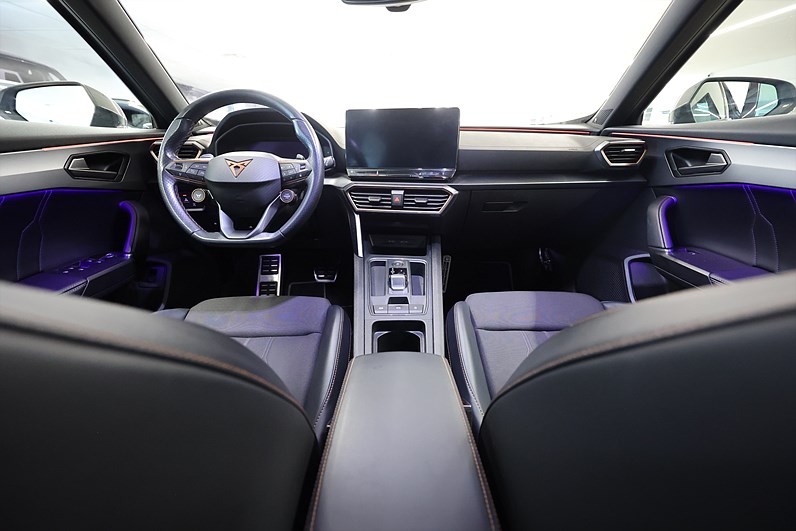 CUPRA Formentor VZ 2.0 TSI 4Drive 310hk Beats Keyless Navi B-Kamera