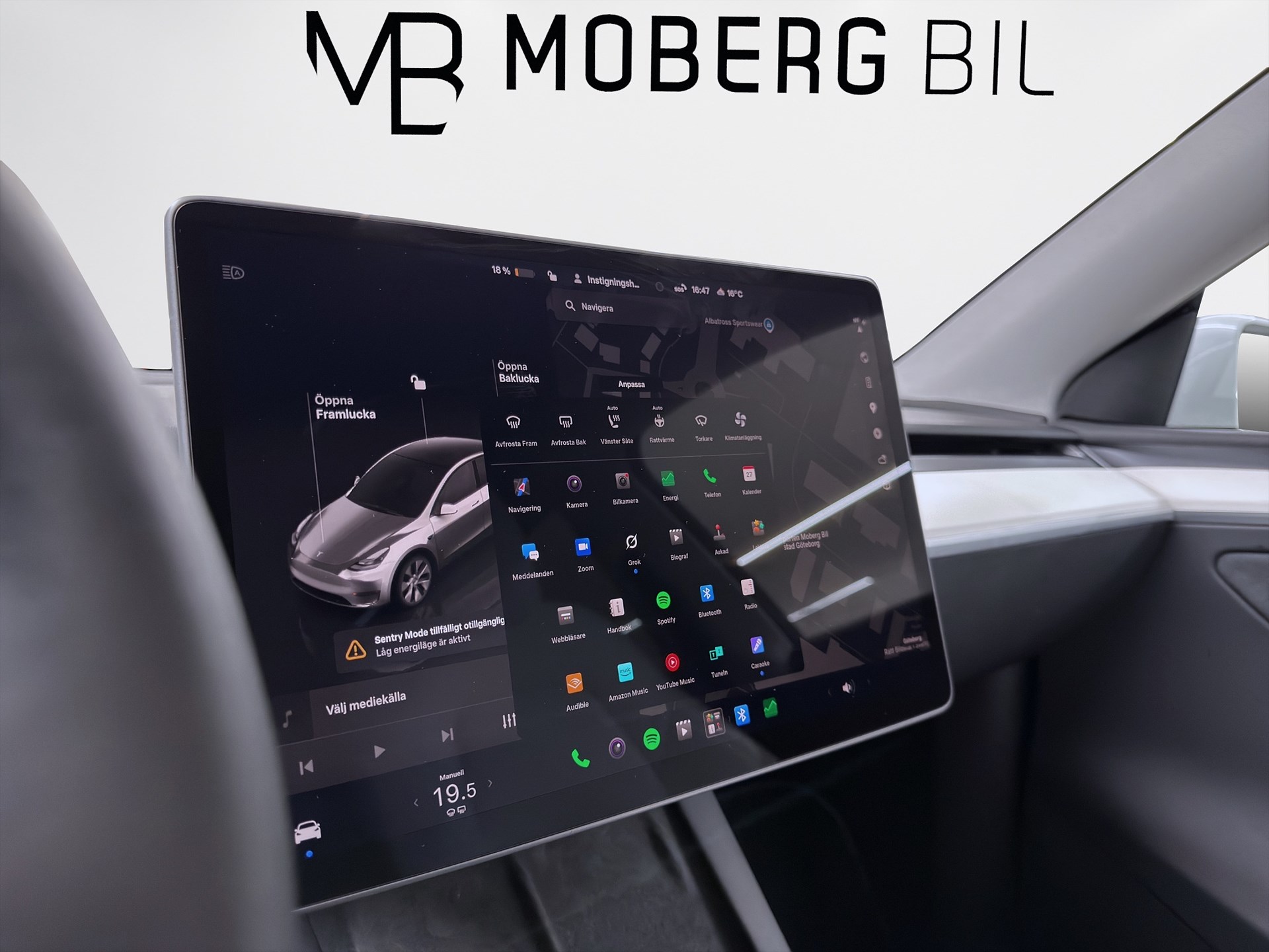 Tesla Model Y Long Range 514hk Pano Drag B-Kamera Läder MOMS