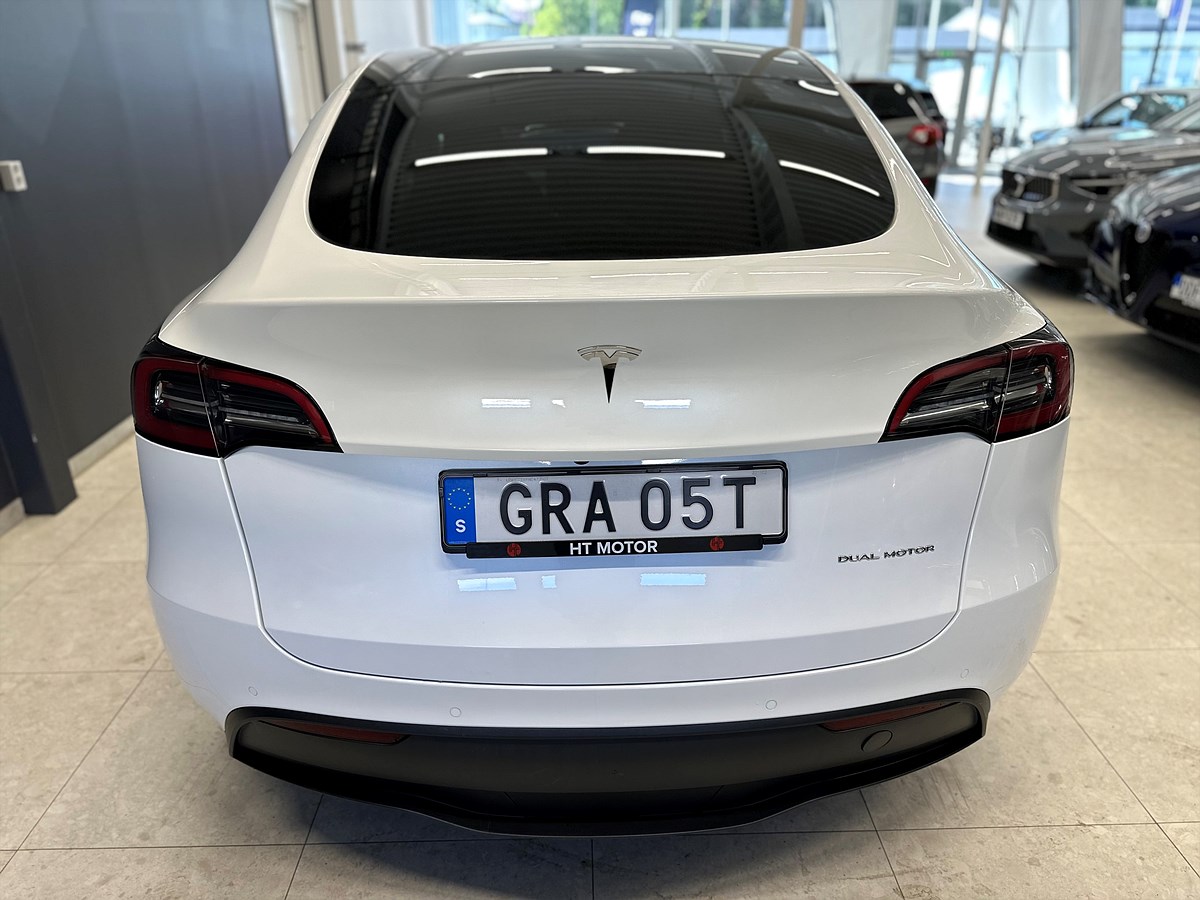 Tesla Model Y – bild 6