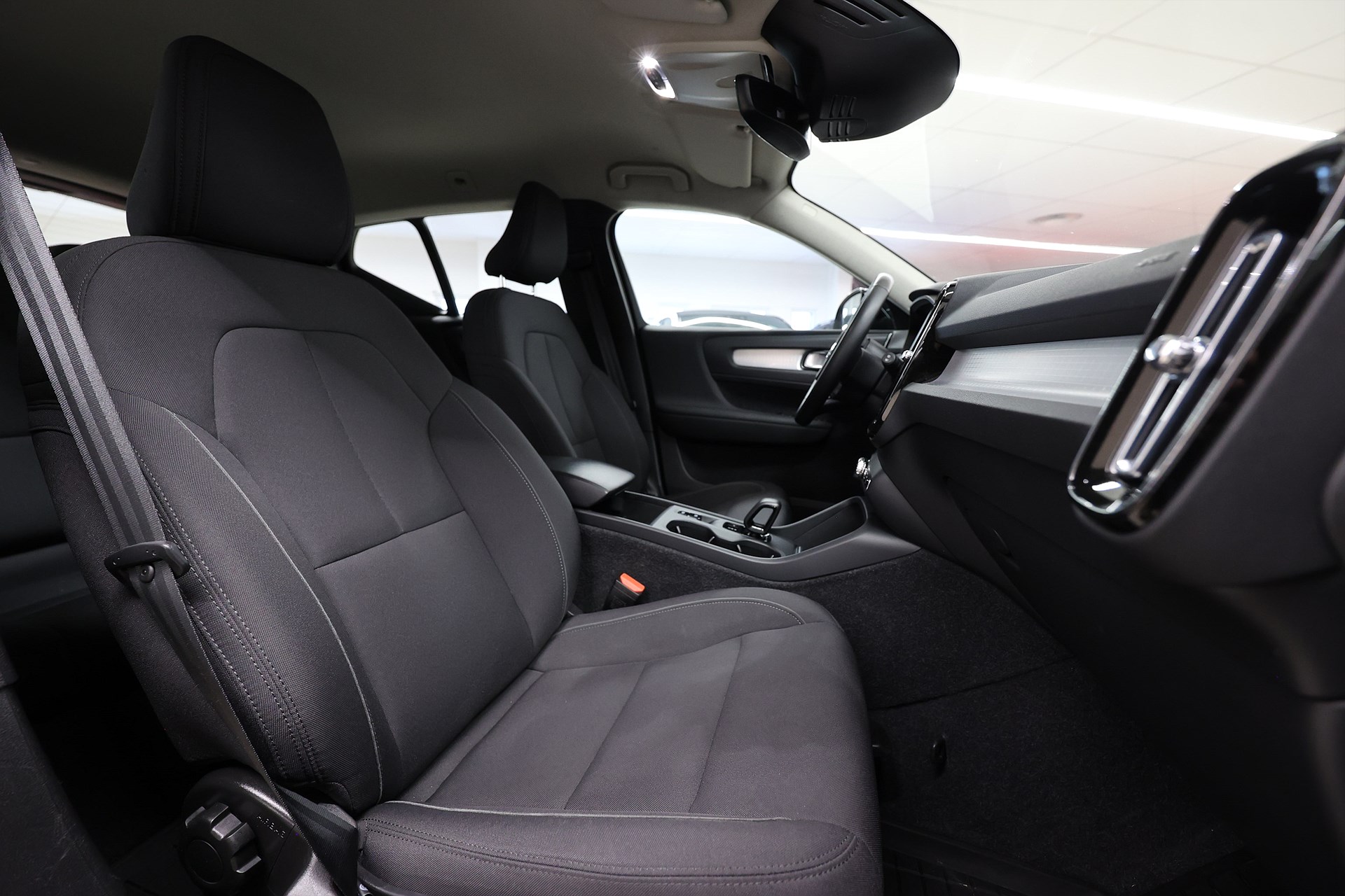 Volvo XC40 Recharge T4 211hk Inscription Exp B-kamera Keyless LEASBAR