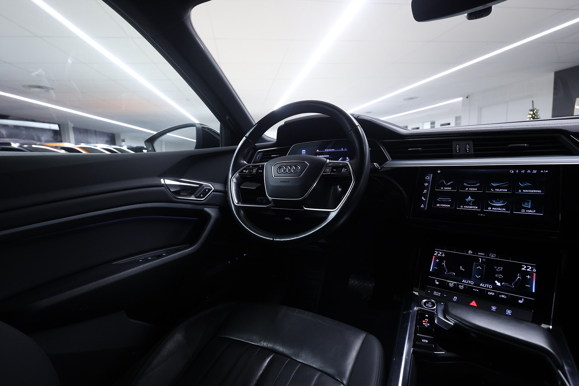 Audi e-tron 50 Quattro 313hk *Hjulkampanj!* Proline Navi B-kamera Drag MOMS