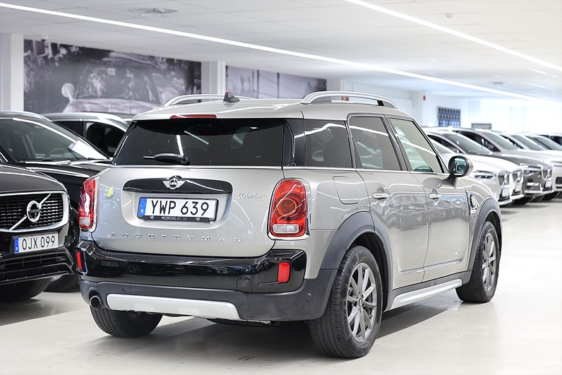 Mini Cooper Countryman SE ALL4 Pepper Keyless Navi PDC MOMS
