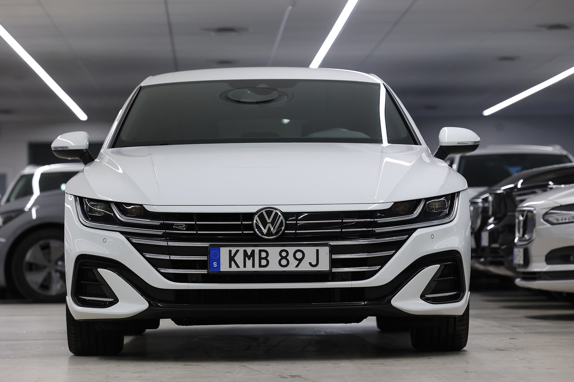 Volkswagen Arteon SB eHybrid 218hk *Hjulkampanj!* R-Line Drag