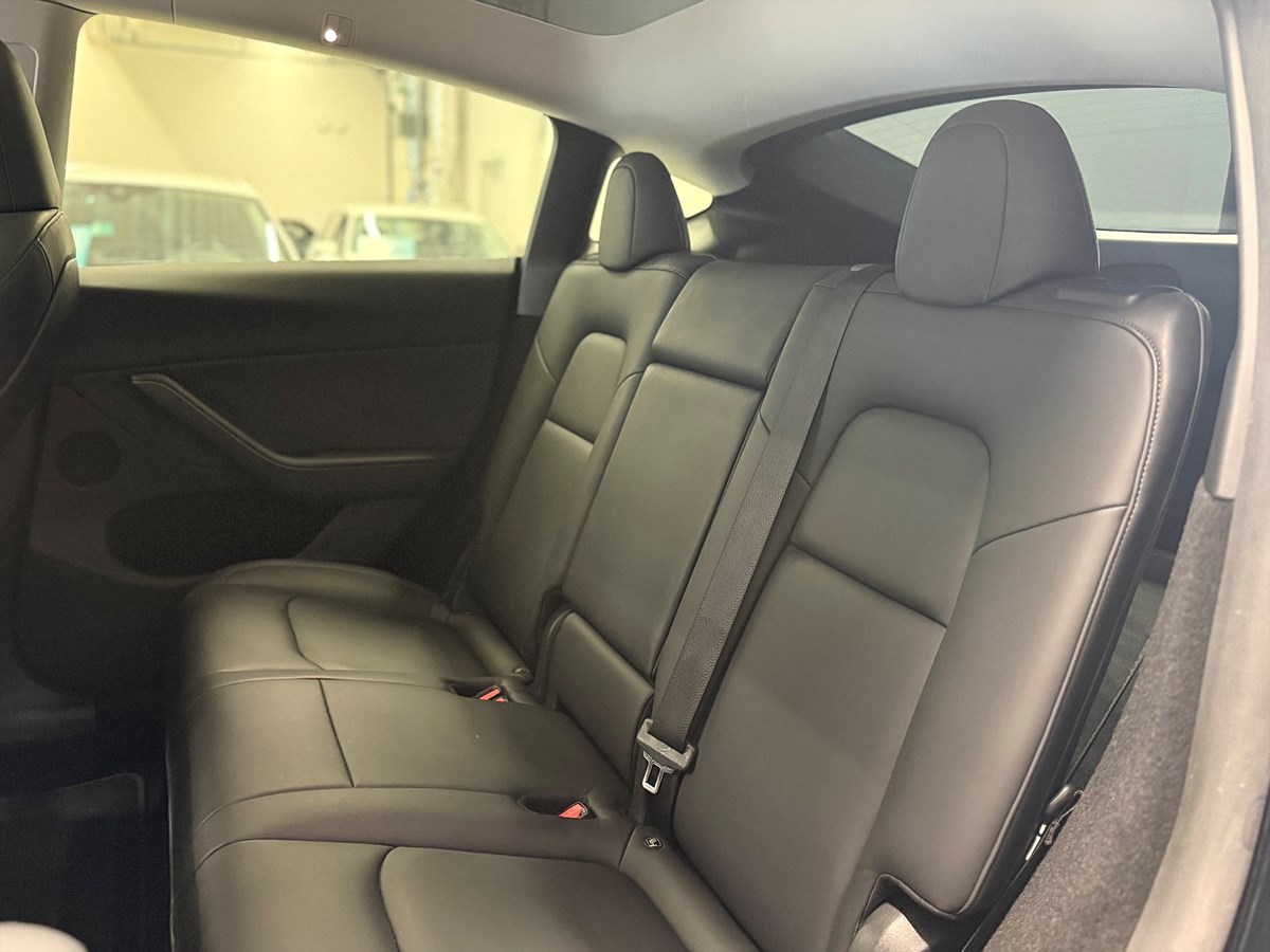 Tesla Model Y – bild 19