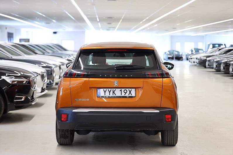 Peugeot e-2008 136hk Active Carplay Räckvidd 445km