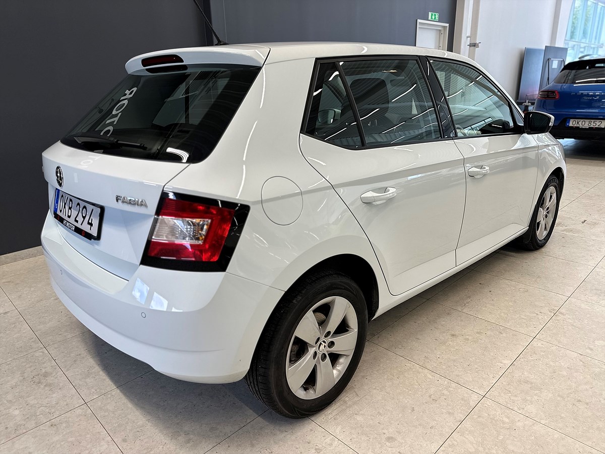 Škoda Fabia – bild 8