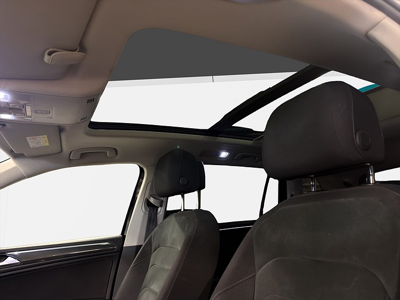 VW Tiguan Allspace GT 4Motion 7-sits Pano Drag 360 2018, svart – bild 13 av 23, begagnad hos Niber i Järfälla