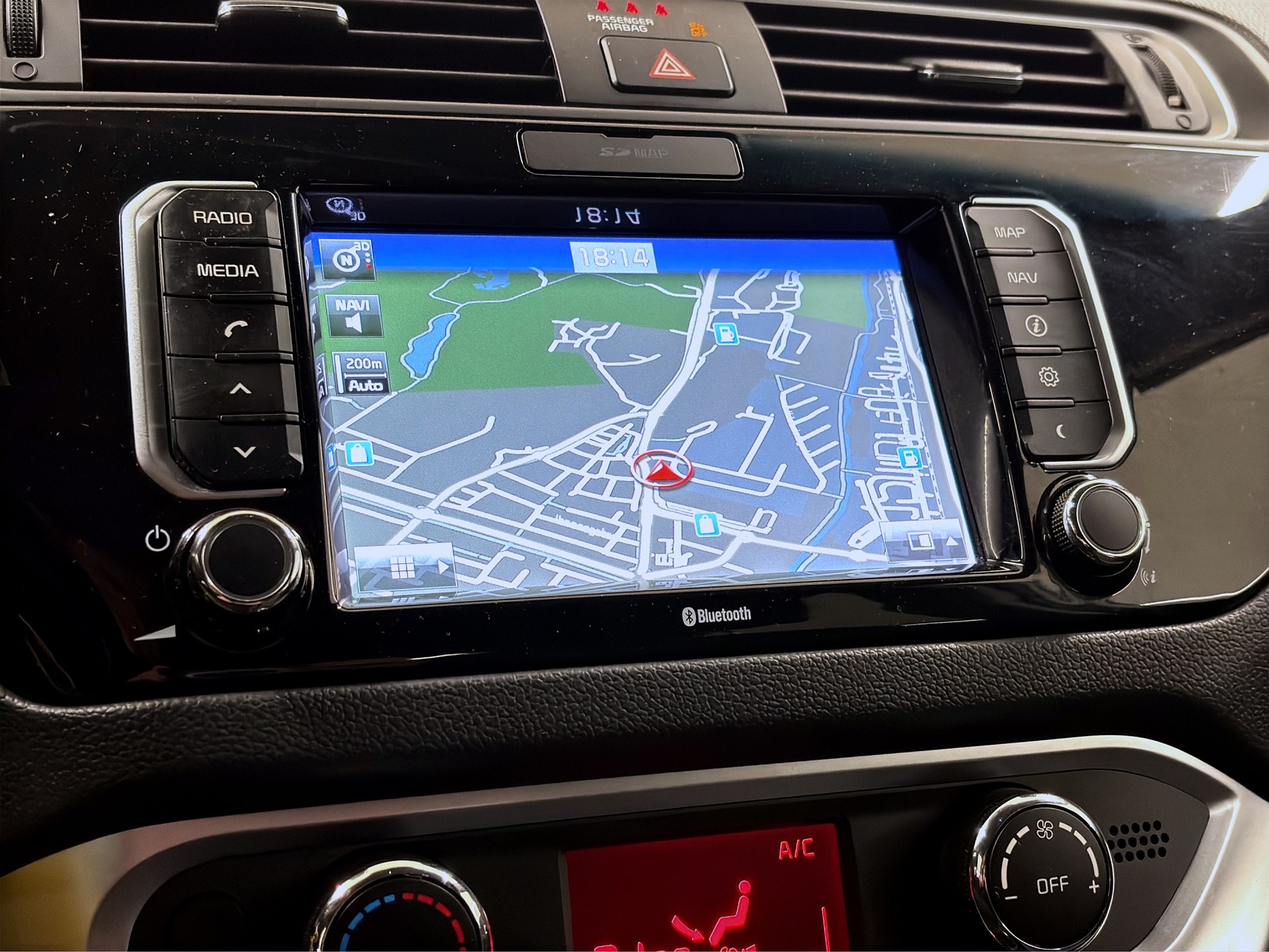 Kia Rio 5-dörrar 1.2 CVVT Manuell 84hk Navi B-Kamera PDC