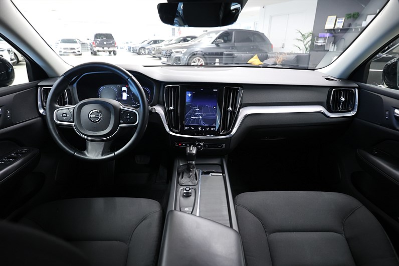 Volvo V60 T4 190hk Adv Edition B-kamera BLIS VOC Navi