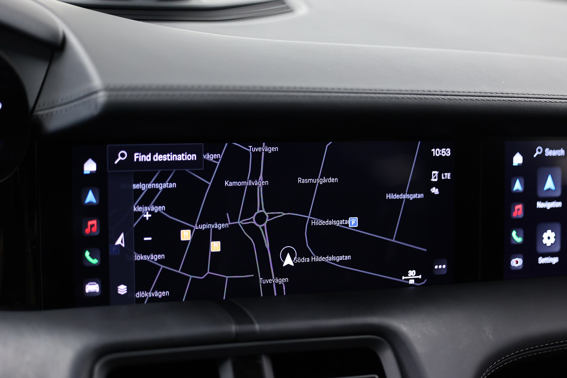 Porsche Taycan 4 Cross Turismo OffroadDesign Pano HUD BOSE 21