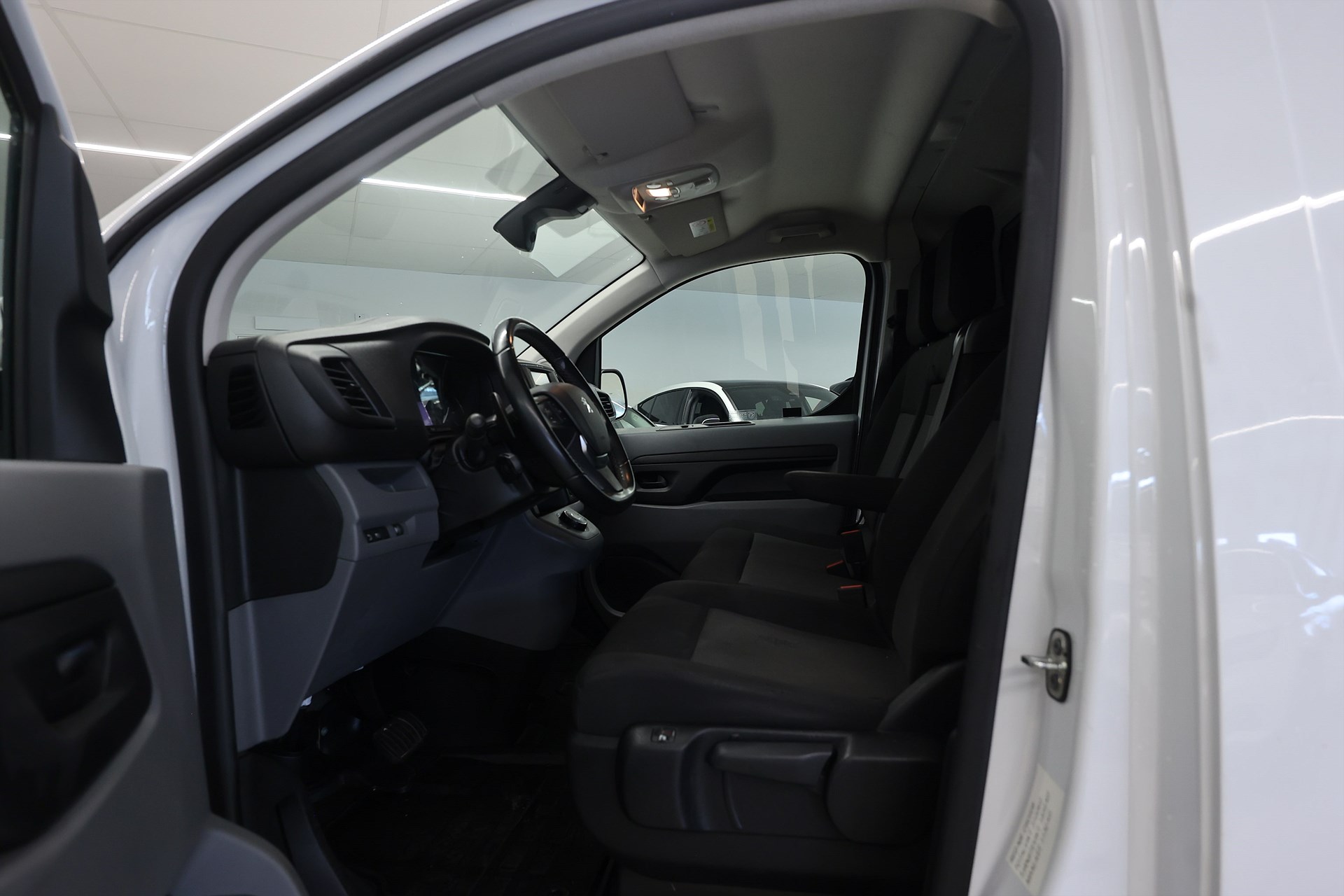 Peugeot Expert 2.0 BlueHDi 144hk * Kampanj! * Rhino Tub Drag PDC MOMS