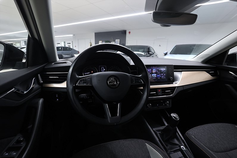 Skoda Scala 1.0 TSI 115hk *Hjulkampanj!* B-kamera PDC Farth MOMS