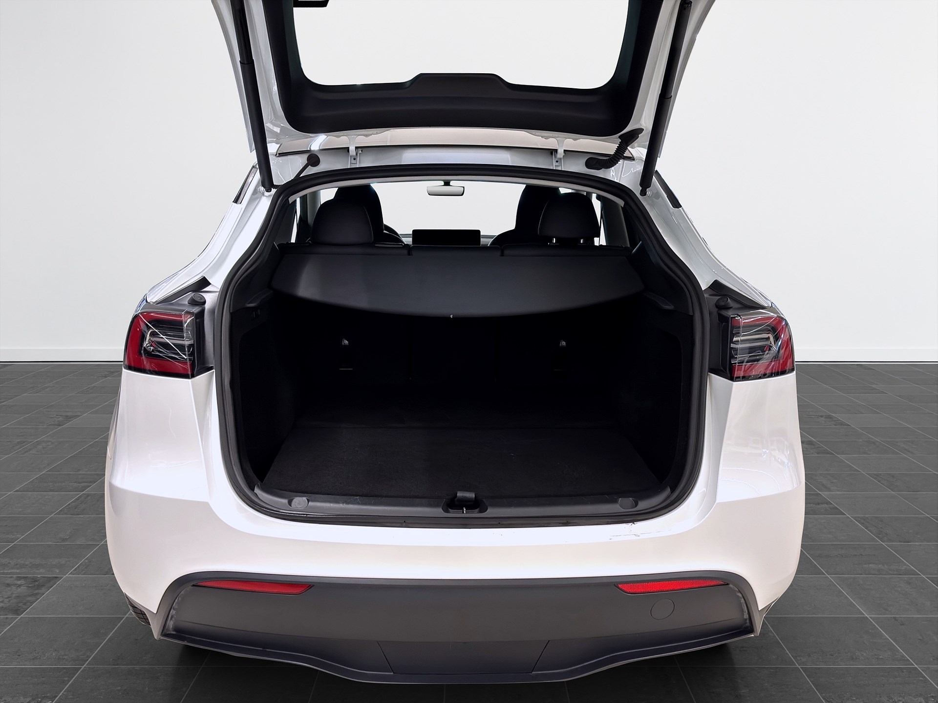 Tesla Model Y Performance 534hk Pano Läder Drag B-Kamera