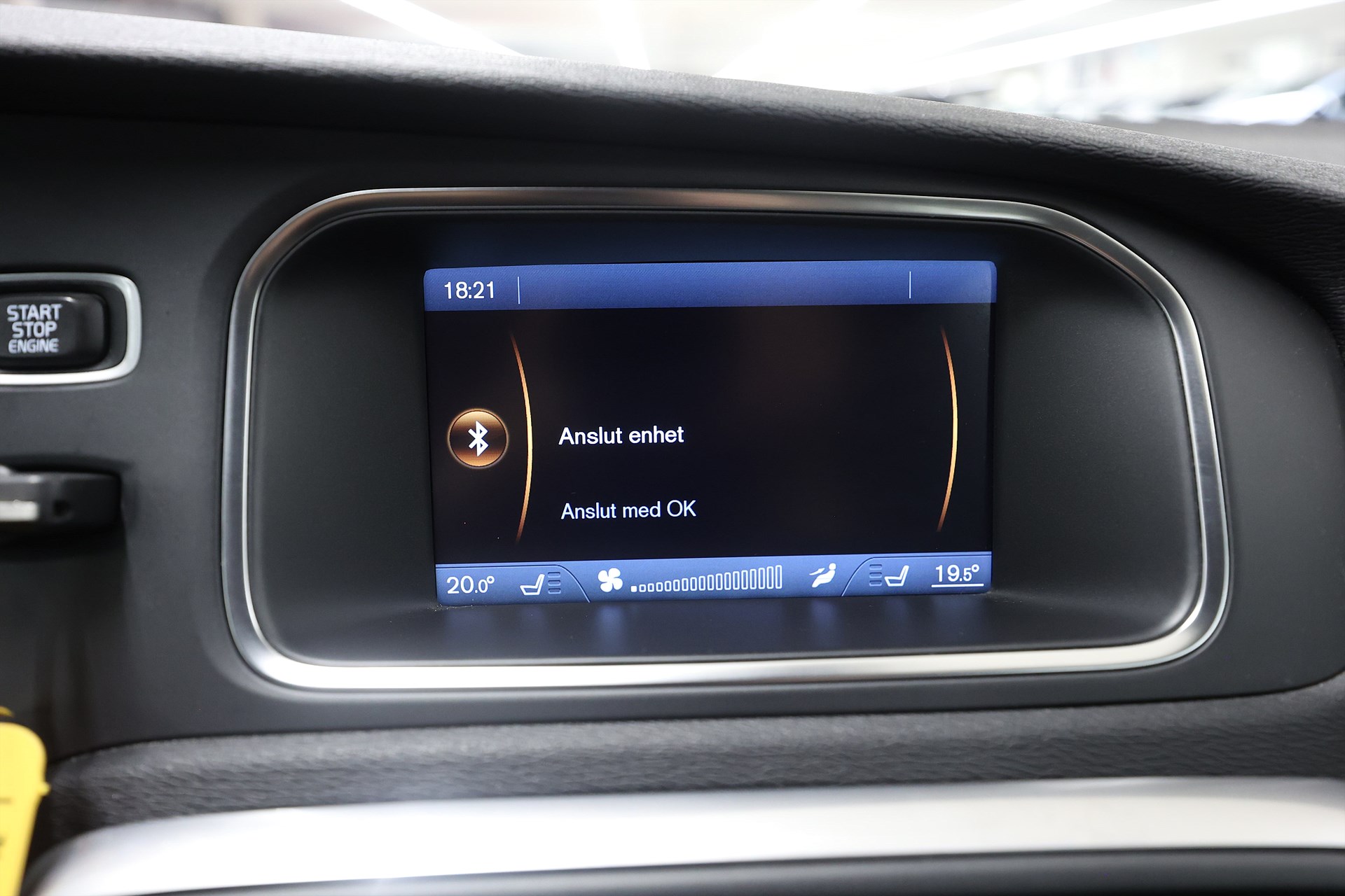 Volvo V40 D2 115hk *Hjulkampanj!* Summum Värmare Kamera