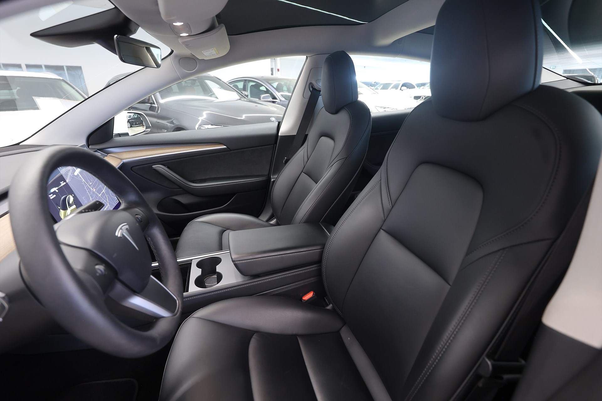 Tesla Model 3 Standard Range 283hk Pano Navi Läder