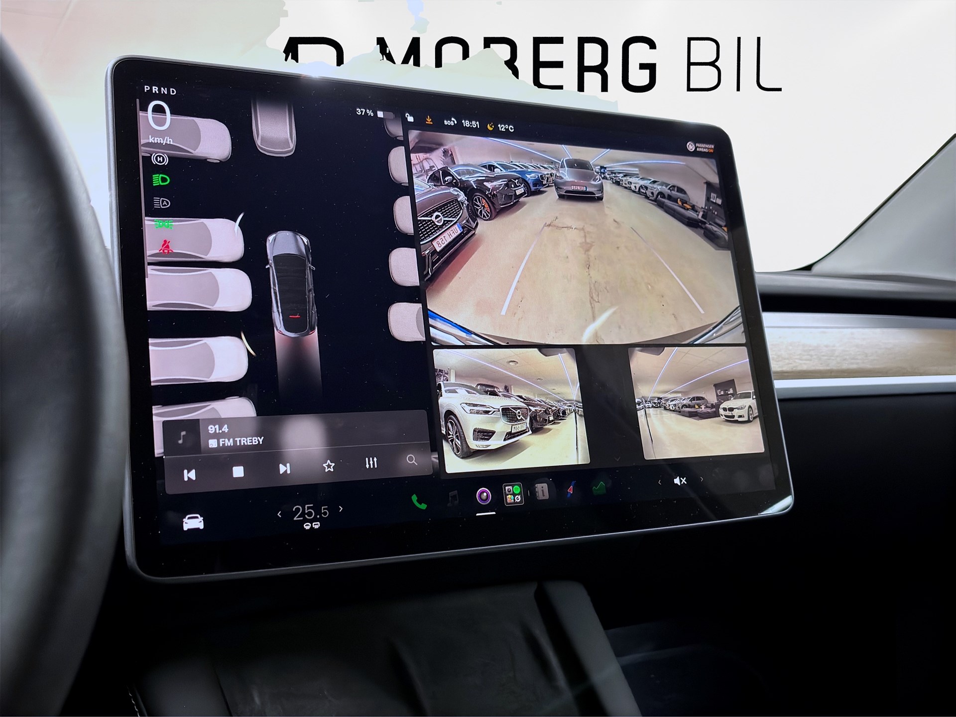 Tesla Model Y Long Range AWD 514hk Pano Läder Drag Navi