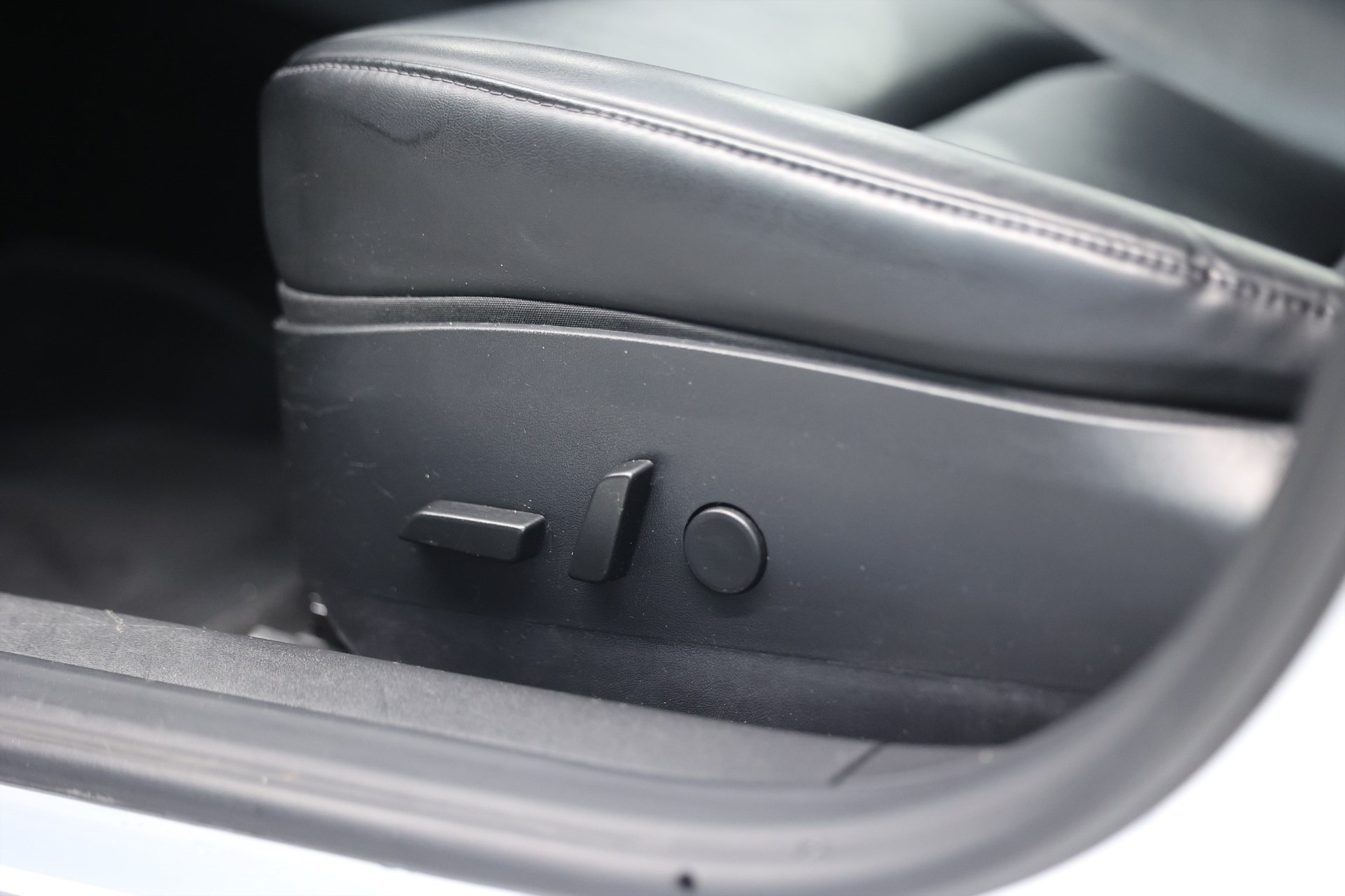 Tesla Model 3 Standard Range Plus 325hk AP Pano Läder Navi