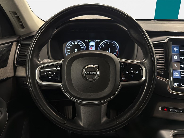 Volvo XC90 B5 AWD Inscription, 7 säten, HUD, 360° kamera, 1 brukare 2020, grå – bild 18 av 24, begagnad hos Niber i Järfälla