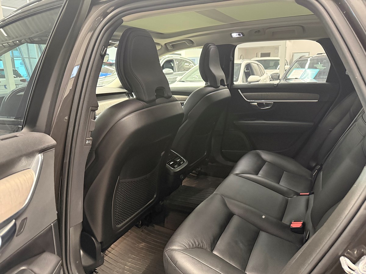 Volvo V90 Cross Country – bild 24