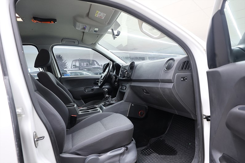 Volkswagen Amarok 2.0 TDI 4M 140hk *Kampanj!* Base Kåpa MOMS