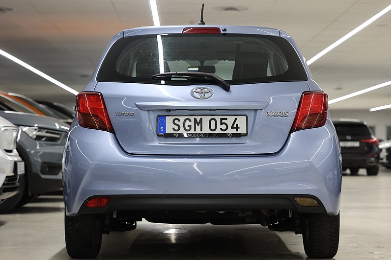 Toyota Yaris 5-dr 1.33 99hk *Hjulkampanj!* B-kamera Navi