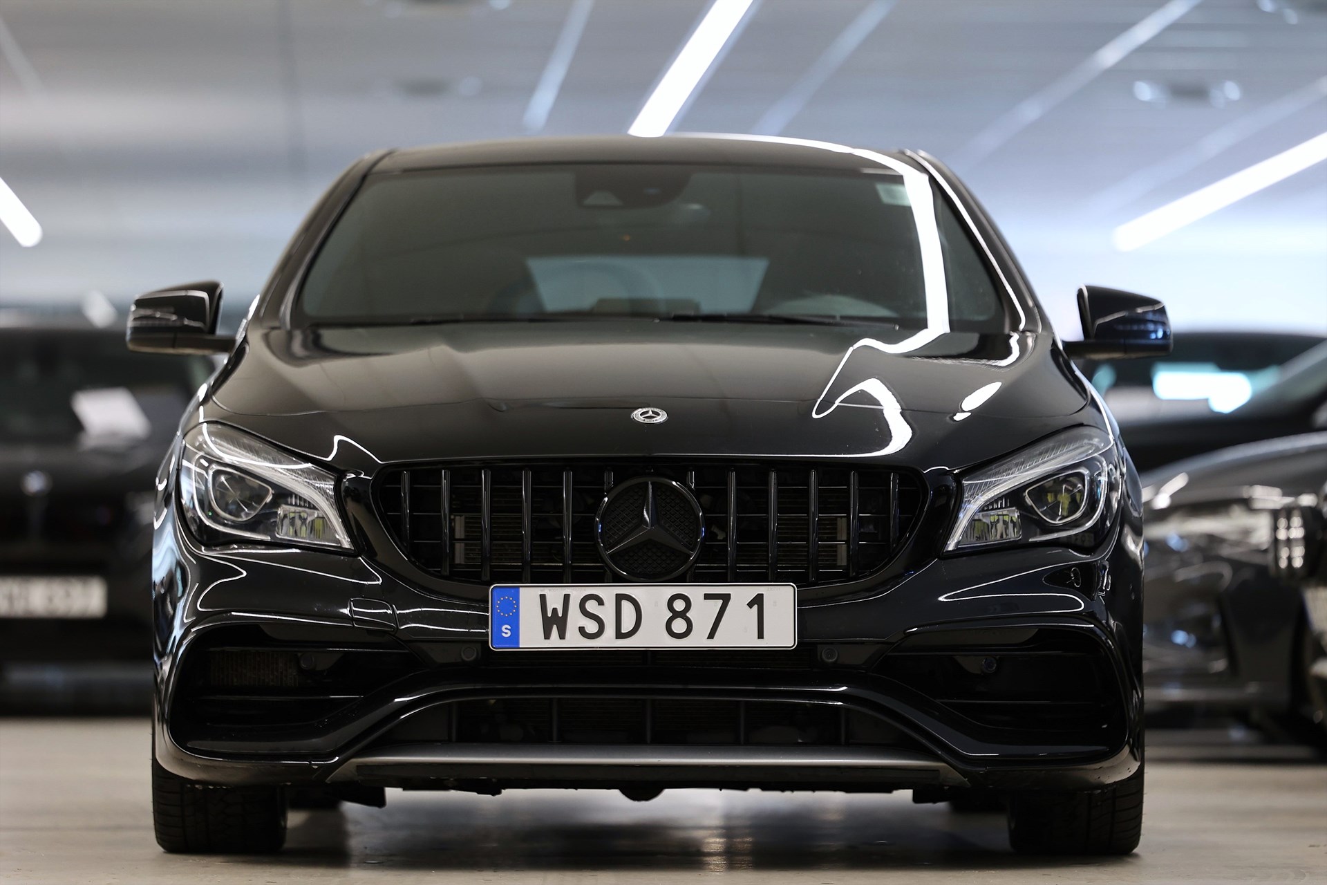 Mercedes-Benz AMG CLA 45 4M 381hk Pano H/K Skalstolar