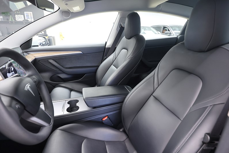 Tesla Model 3 Standard Range 283hk *Kampanj!* AP Pano Navi