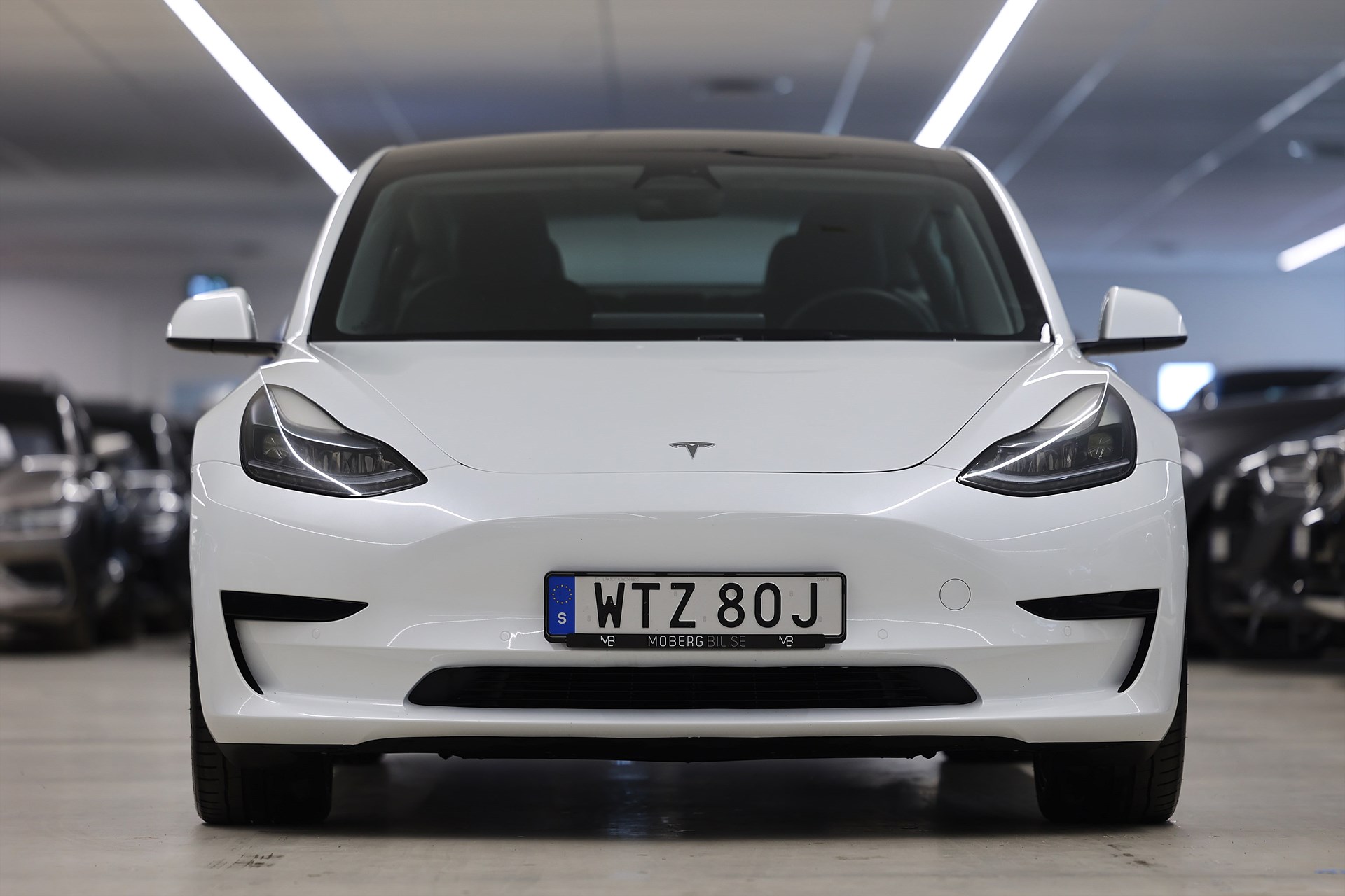 Tesla Model 3 Standard Range 283hk Pano Läder Navi B-Kamera Keyless