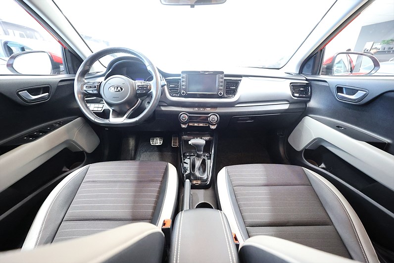 Kia Stonic 1.0 T-GDI 120hk Advance Plus CarPlay B-kamera