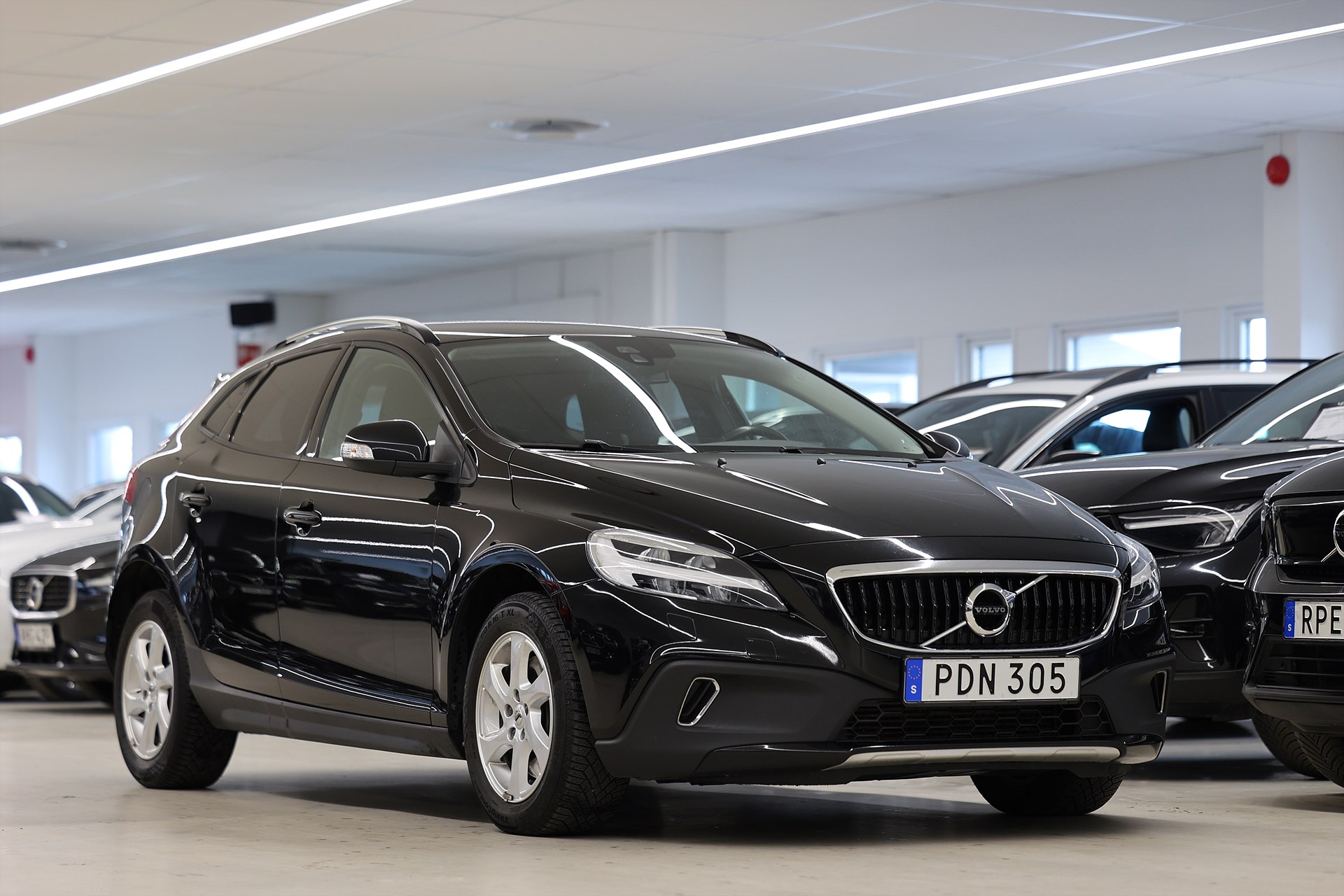 Volvo V40 Cross Country T3 152hk Kinetic H/K Värmare LED