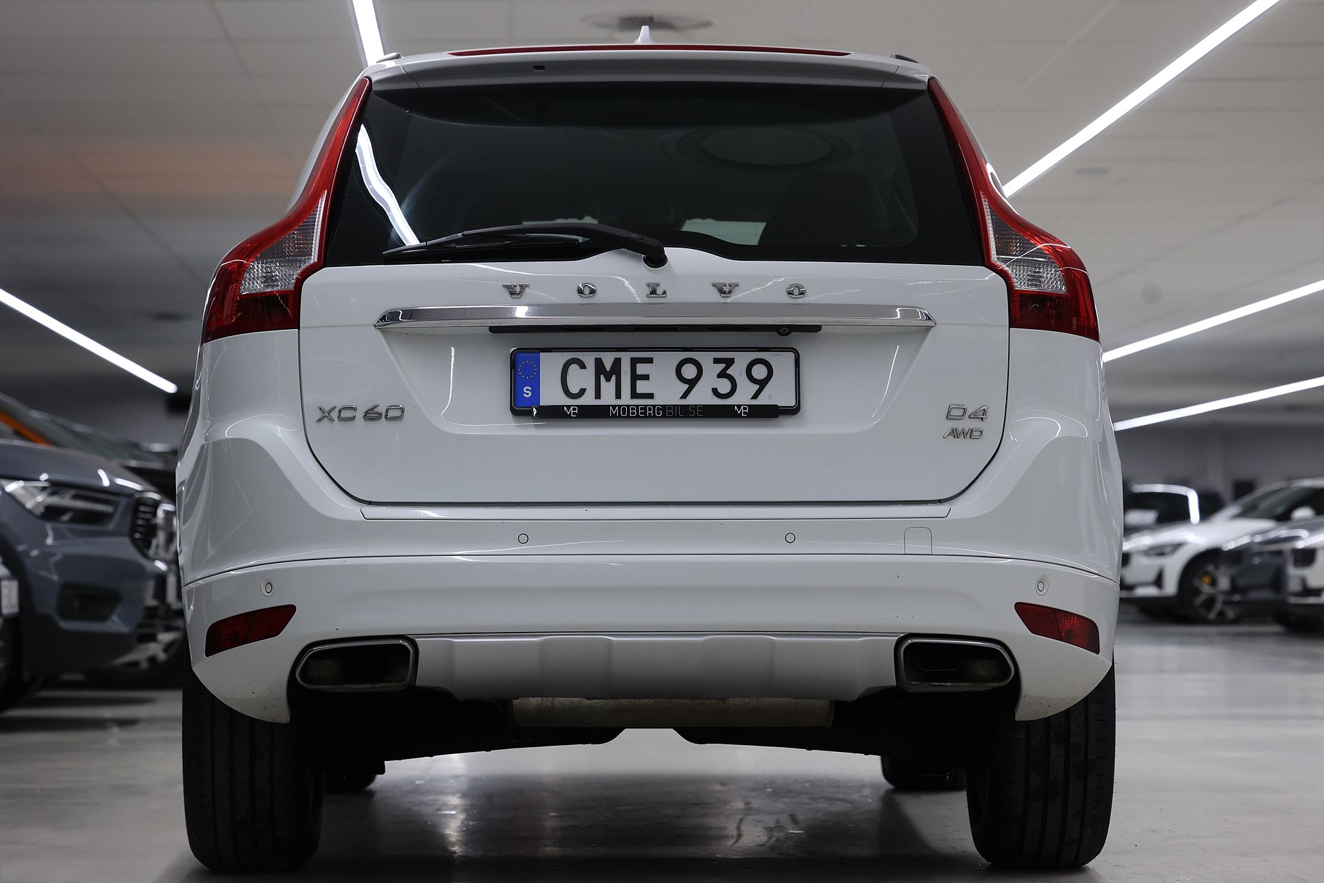 Volvo XC60 D4 AWD 181hk *Hjulkampanj!* Summum B-kamera Värmare