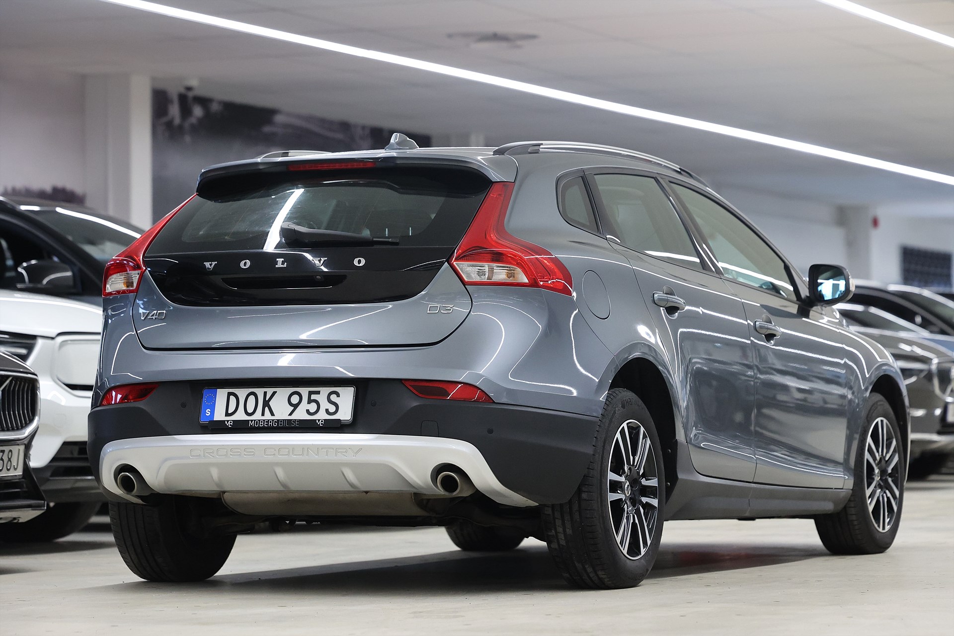 Volvo V40 Cross Country D3 150hk Momentum Värmare BLIS