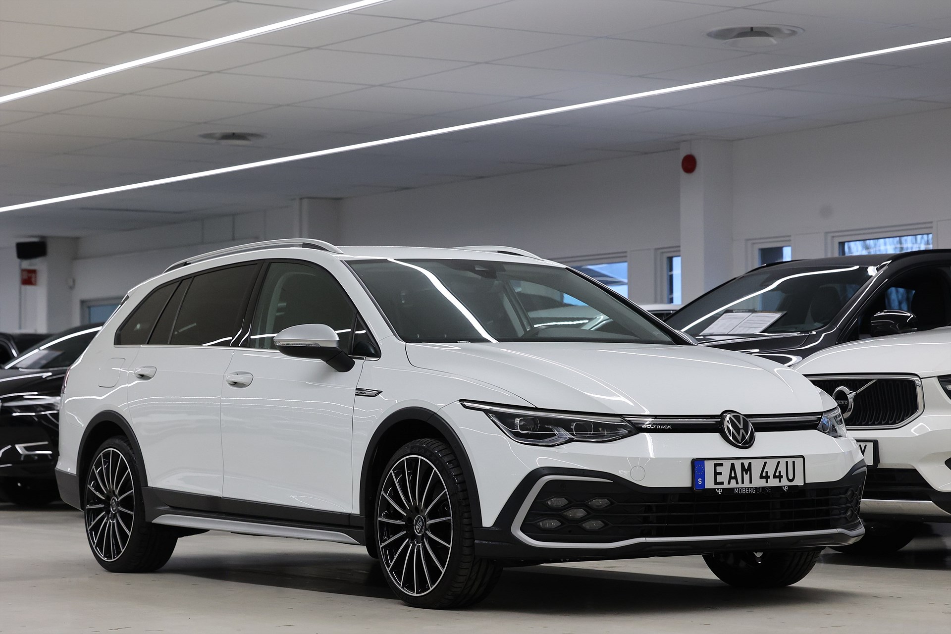 Volkswagen Golf Alltrack 2.0 TSI 4M 190hk *Hjulkampanj!* Drag