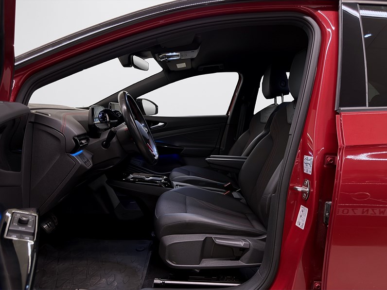 77 kWh 4M 299hk Comfort Plus Drag B-Kamera