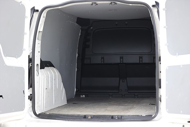 Volkswagen Caddy Maxi 2.0 TDI Drag Värmare PDC LED Leasebar