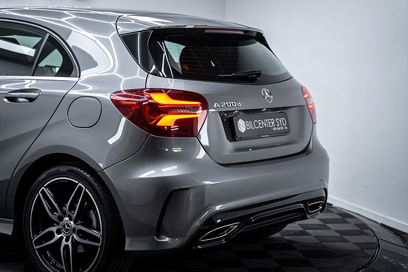 Mercedes-benz A-Klass 2018 - miniatyr 11