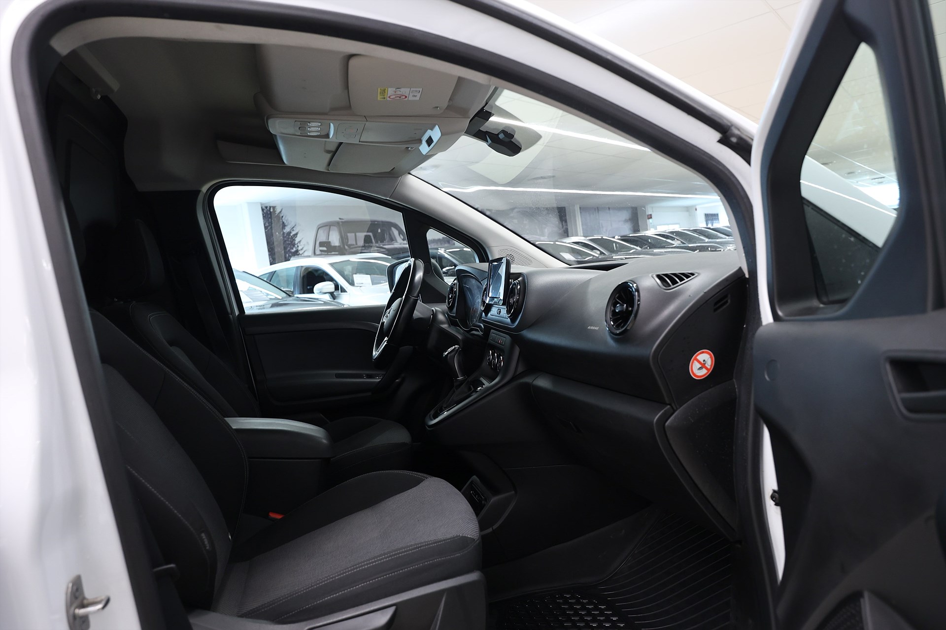 Mercedes-Benz Citan 110 CDI 95hk PRO B-kamera Drag LED MOMS