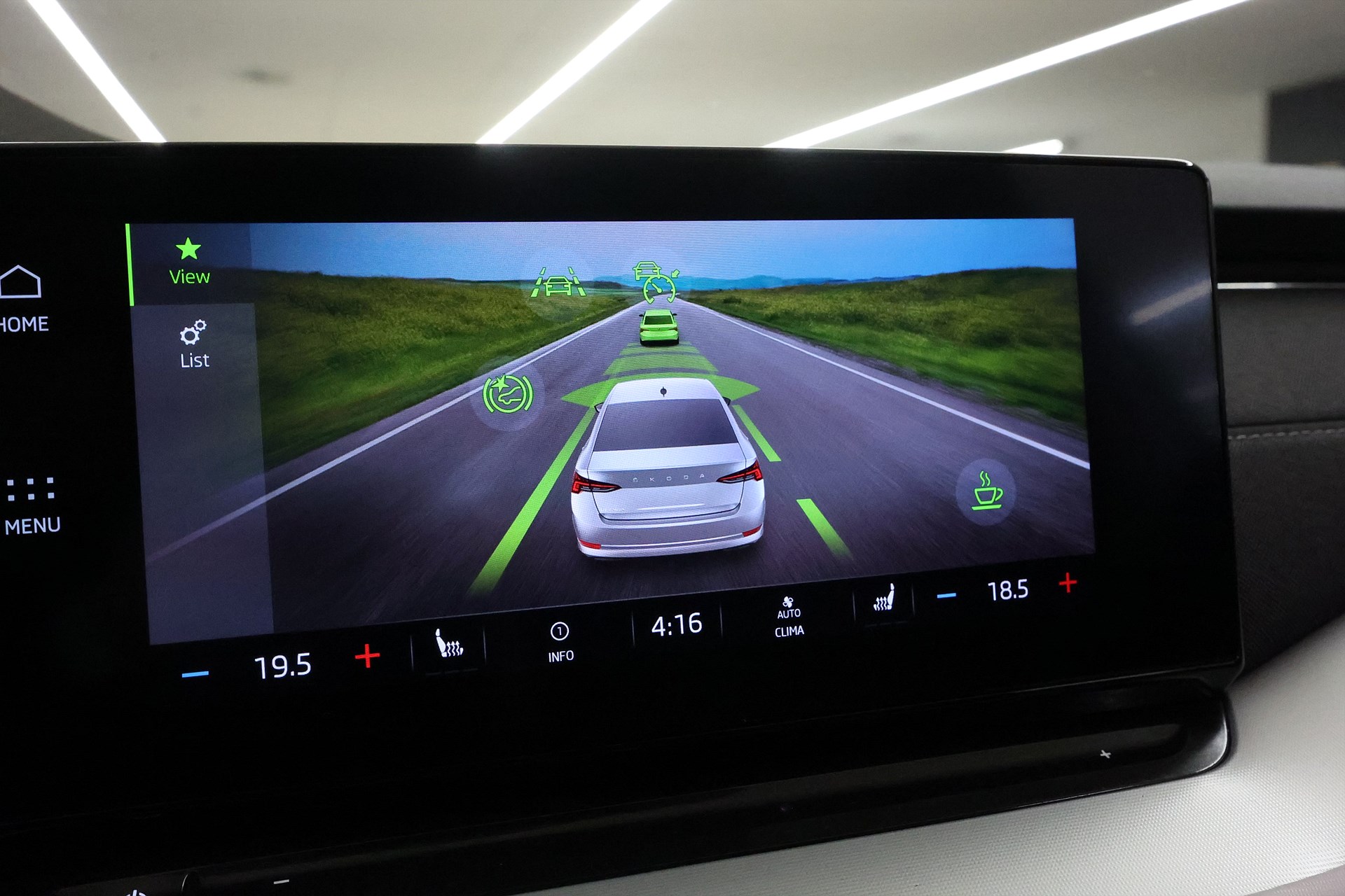 Skoda Octavia 1.0 TSI 110hk Style Keyless CarPlay Drag B-Kamera