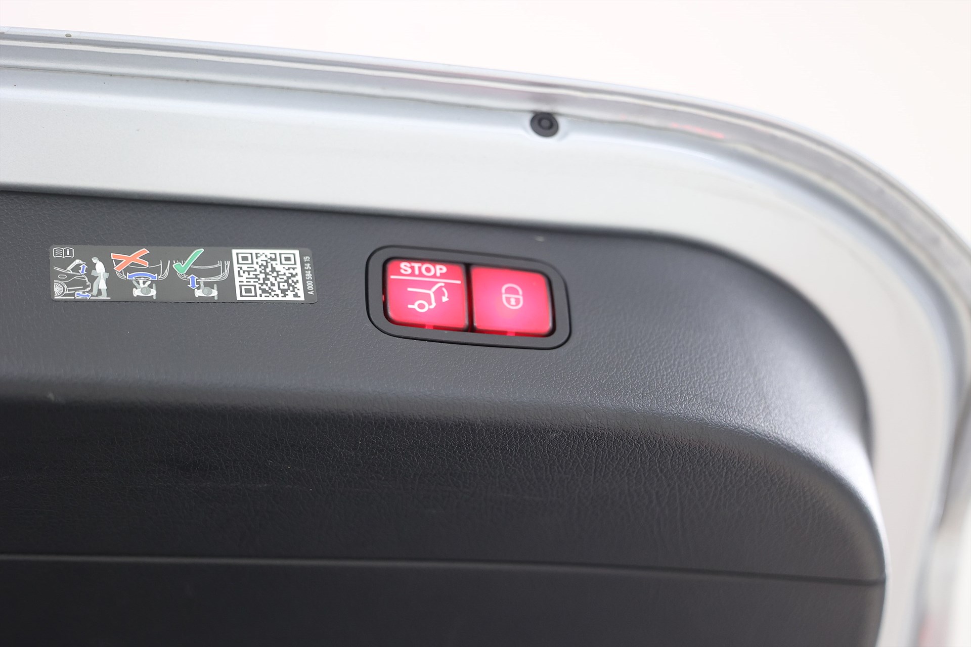 Mercedes-Benz C 220 T d 4M 200hk AMG Night Pano Burmester