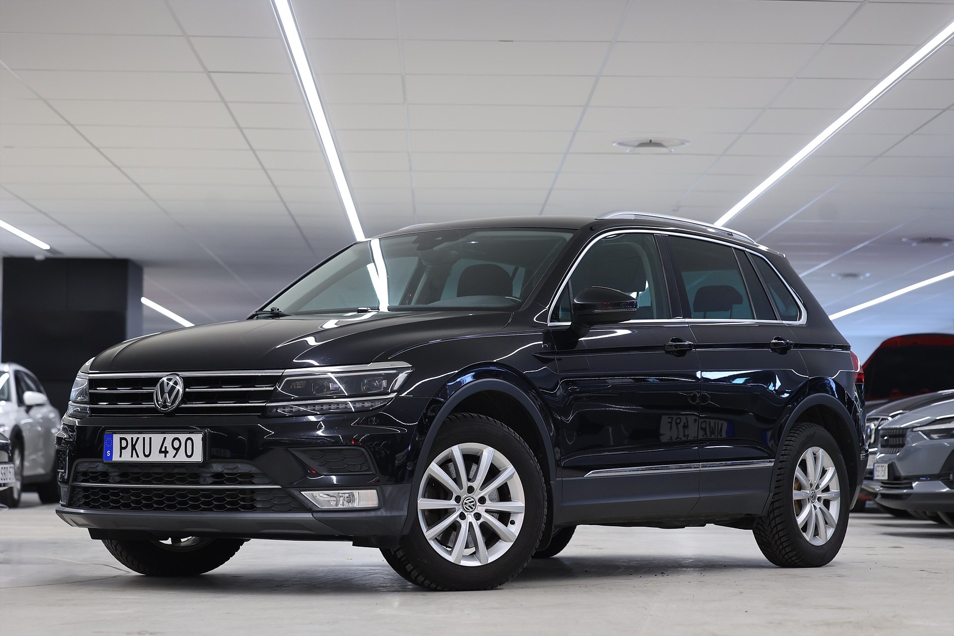 Volkswagen Tiguan 2.0 TDI 190hk GT B-kamera Drag Värmare