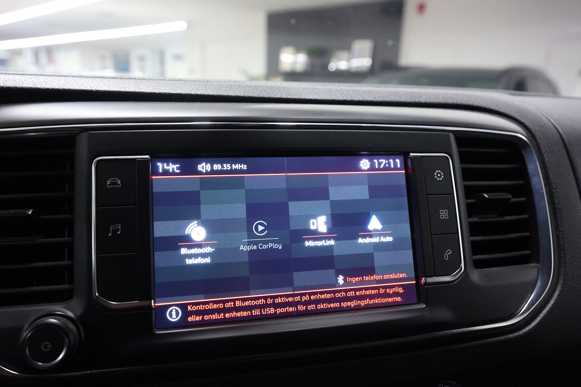 Citroën Jumpy Van 2.0 BlueHDi 177hk L2 Värmare Drag MOMS