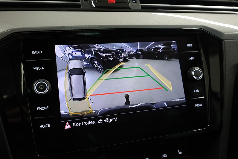 Volkswagen Passat Sportscombi GTE 218hk Pano Navi B-kamera Drag