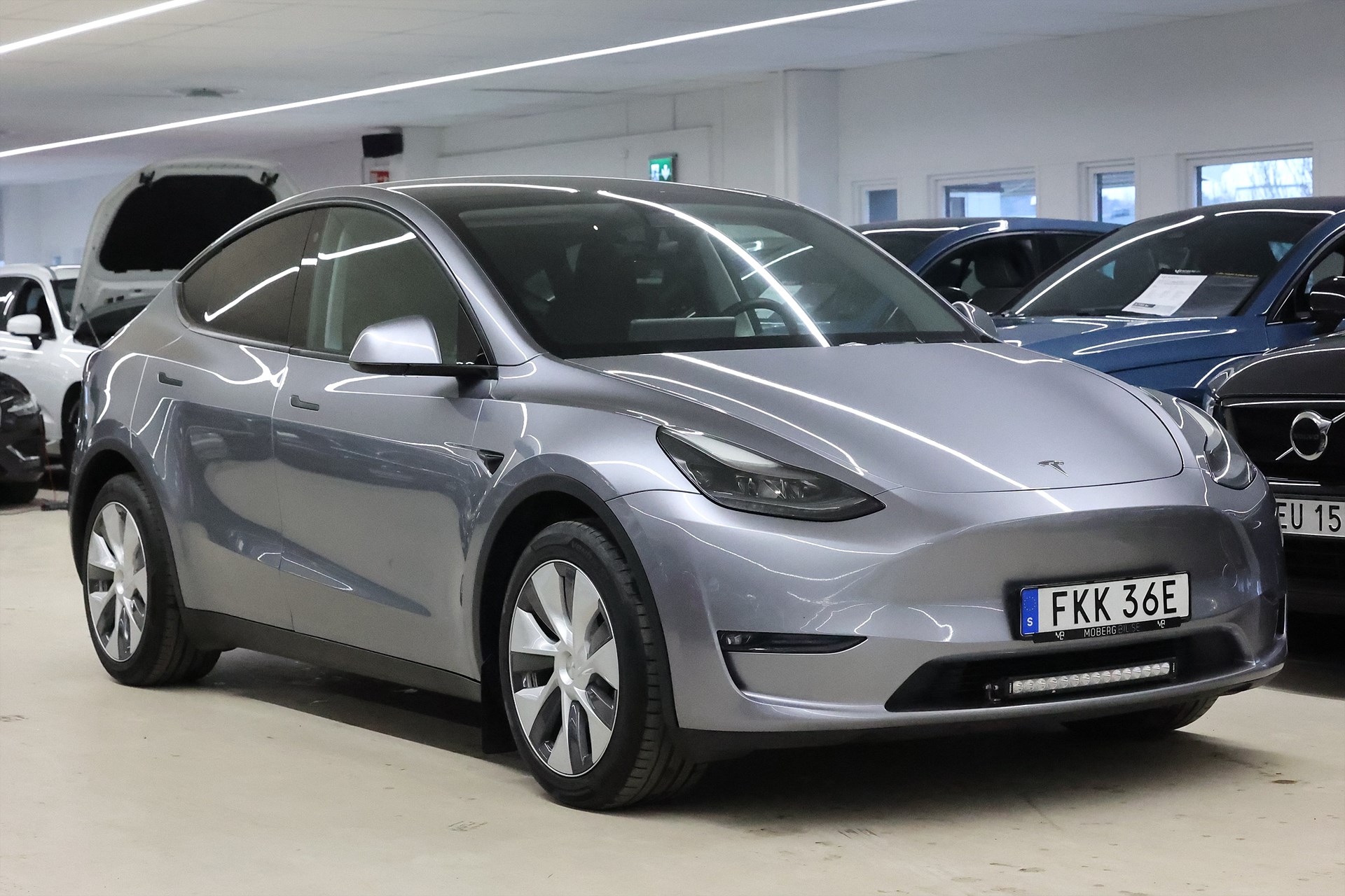 Tesla Model Y Long Range AWD 514hk Pano Navi Läder