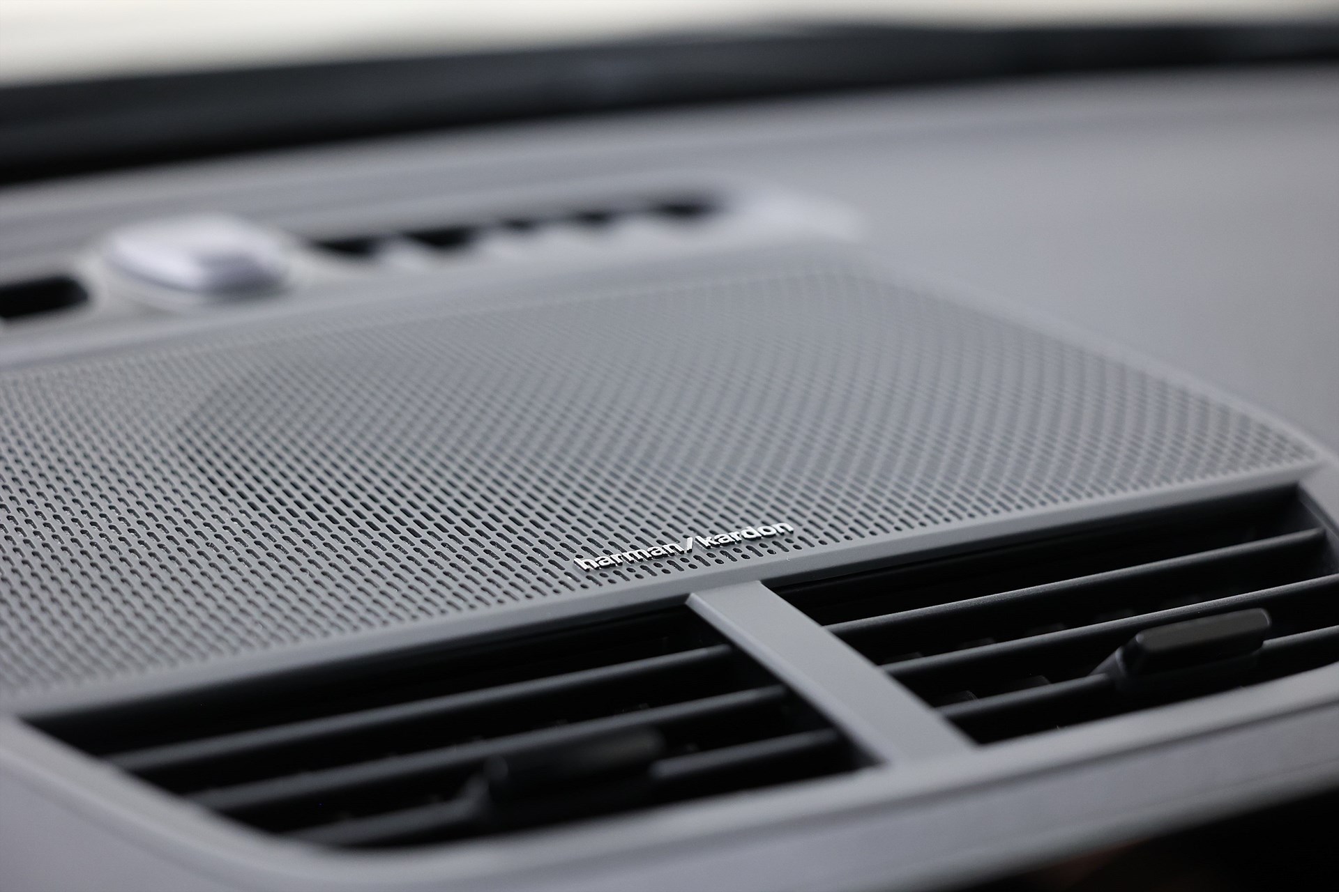 Polestar 2 Standard Range Single Motor 231hk *Hjulkampanj!* Plus H/K Pano MOMS