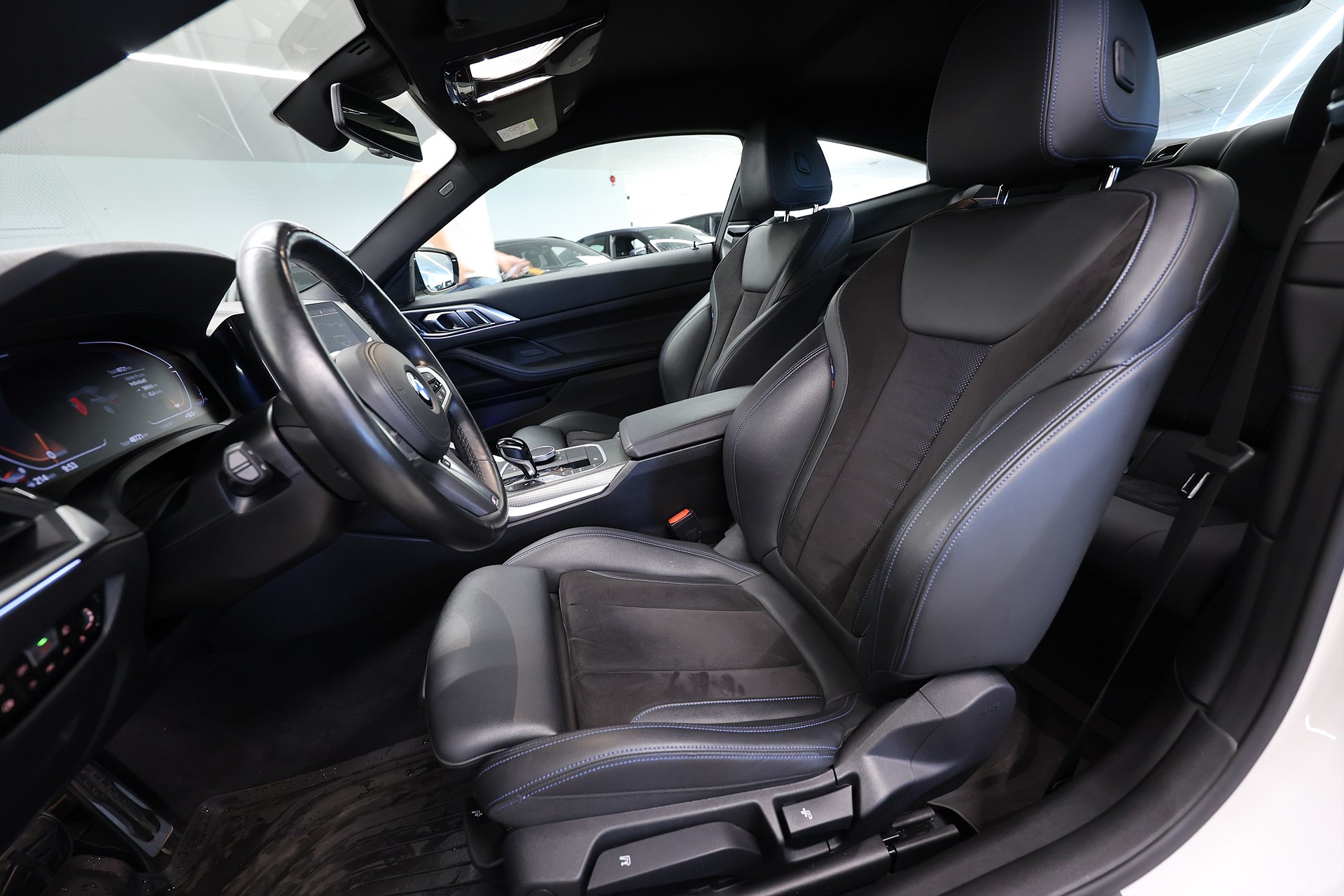 BMW 420i Coupé 184hk M Sport Alcantara B-kamera Rattvärme Carplay
