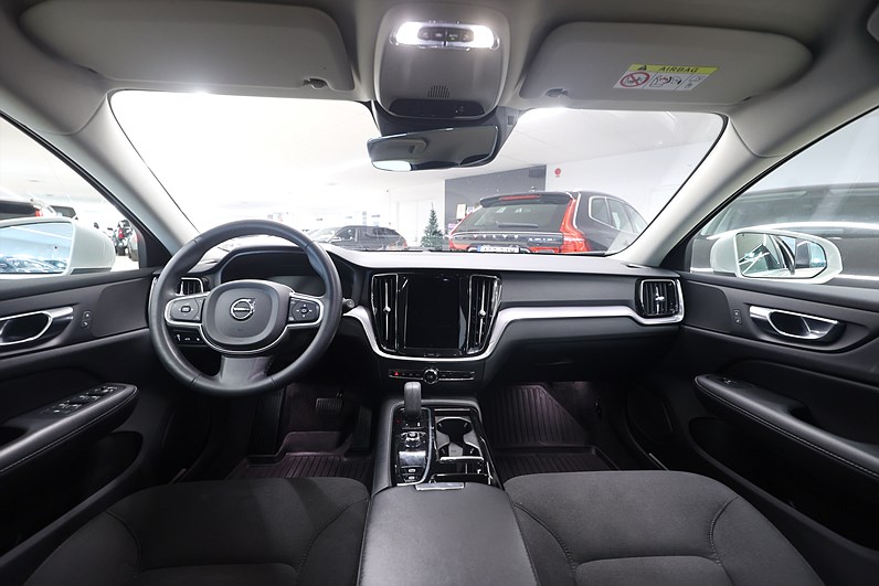Volvo V60 Recharge T6 AWD 340hk Inskription Exp Navi B-kamera