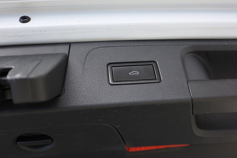 Volkswagen Passat GTE 1.4 TSI 218hk *Kampanj!* Värmare Kamera Drag