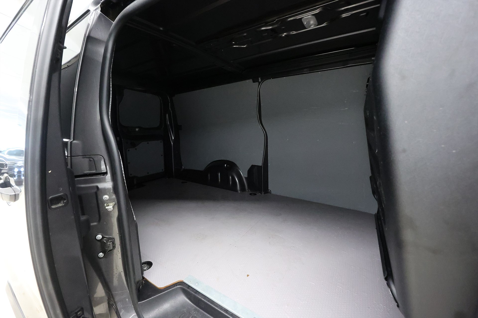 Peugeot Expert 2.0 144hk L3 Värmare Drag B-kamera MOMS