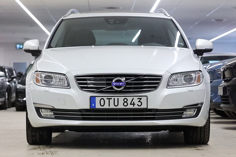 Volvo V70 D4 181hk Summum Lucka Läder Navi Drag PDC