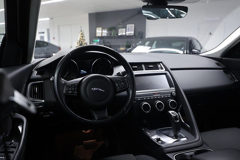 Jaguar E-Pace D150 AWD 150hk *Hjulkampanj!* B-kamera Drag